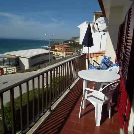 Casa Souto Beachfront * Lourinhã